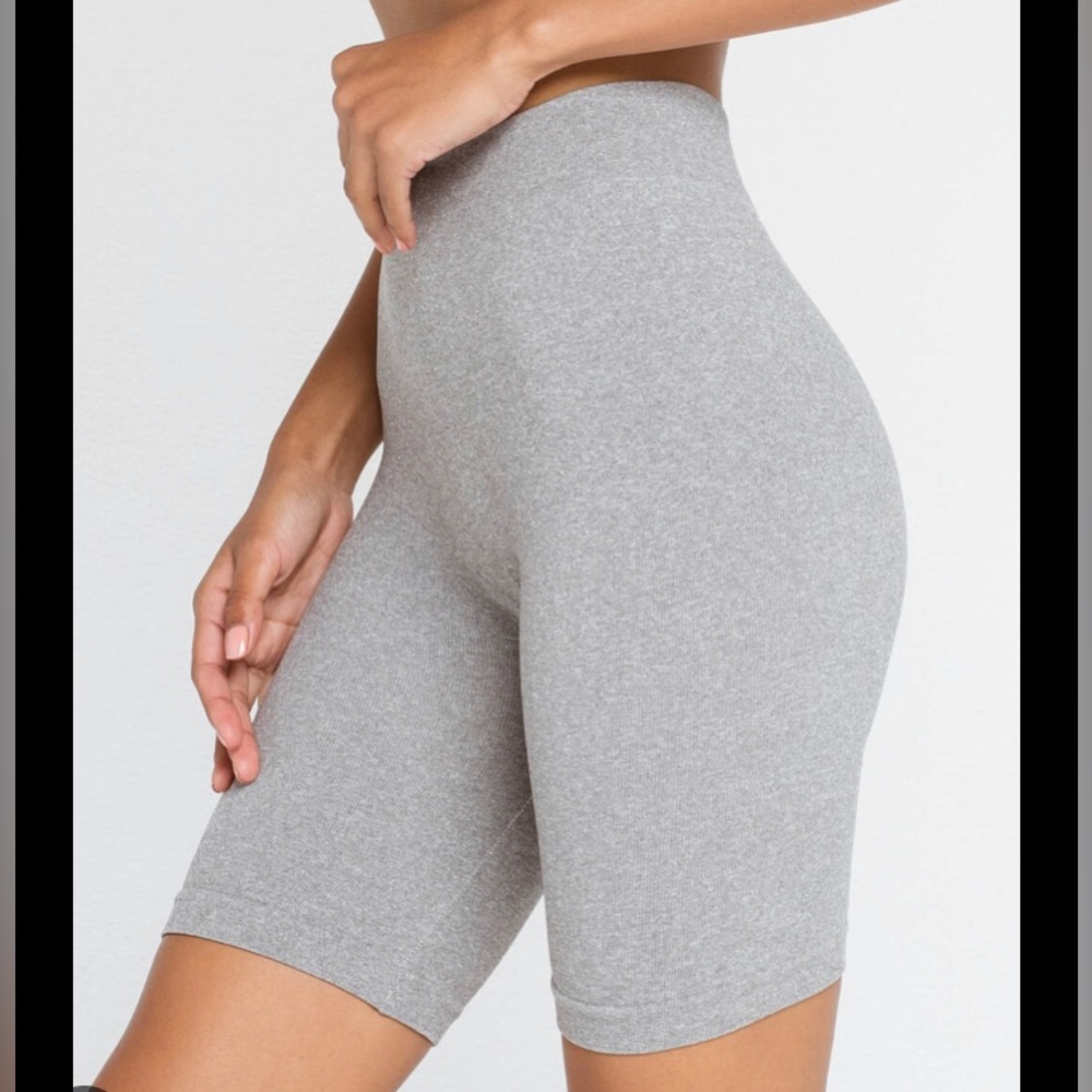 NWT✨Free People Seamless Bike Shorts Gray- Size XS/S
